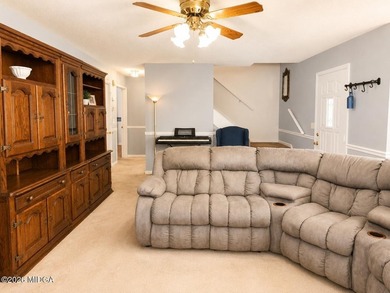 Located in the gated lake community of Lake Wildwood, this - photo 9