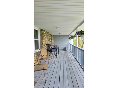Unwind into a lifestyle of quiet grandeur and wide-open spaces - photo 5