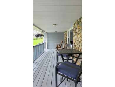 Unwind into a lifestyle of quiet grandeur and wide-open spaces - photo 6