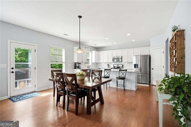 Looking for a MOVE-IN ready 4 bedroom home with 2 main level - photo 8