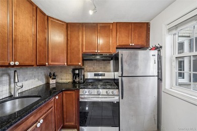 Welcome to this spacious 2 Bedroom Residence in The Estates at - photo 9