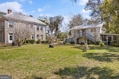 PURCHASE THIS LOVELY HOME FURNISHED OR UNFURNISHED IF YOU - photo 6