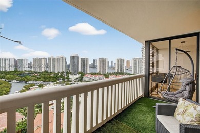 HIGH FLOOR 2 BED /2 BATH UNIT WITH TILE FLOORS THROUGHOUT - photo 18
