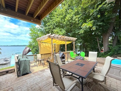 Nestled along the shores of beautiful Lake Francis, this - photo 20