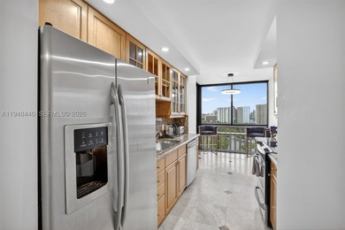 HIGH FLOOR 2 BED /2 BATH UNIT WITH TILE FLOORS THROUGHOUT - photo 22