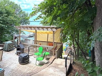 Nestled along the shores of beautiful Lake Francis, this - photo 25