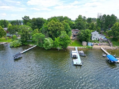 Nestled along the shores of beautiful Lake Francis, this - photo 39