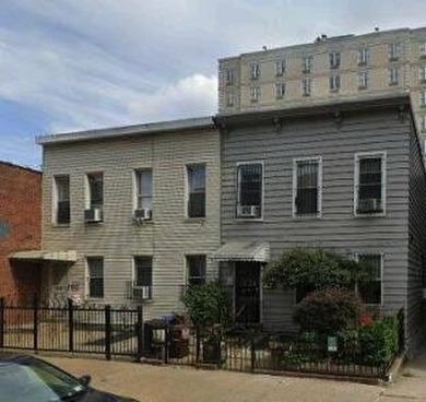 East River Townhome/Townhouse For Sale in Long Island City New York