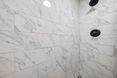 Welcome to this gorgeous renovated 2BD/1.5BA second-floor flat - photo 16
