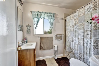 Welcome to 1390 and 1396 Highland Blvd, Hayward, CA 94542 - a - photo 22