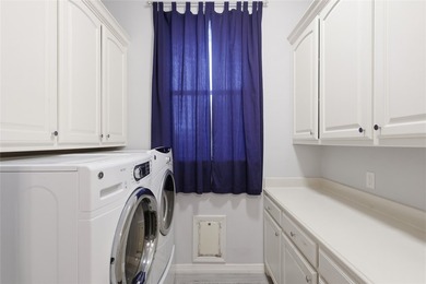 Experience luxury living at this exceptional 3 bed, 3 bath, 3 - photo 22
