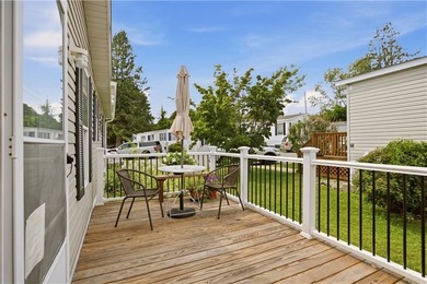 Welcome to this beautifully maintained 3-bedroom, 2-bath - photo 25
