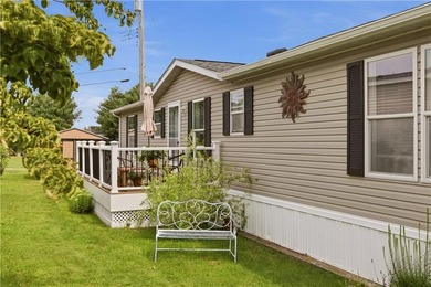 Welcome to this beautifully maintained 3-bedroom, 2-bath - photo 30