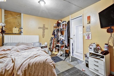 Welcome to 1390 and 1396 Highland Blvd, Hayward, CA 94542 - a - photo 37