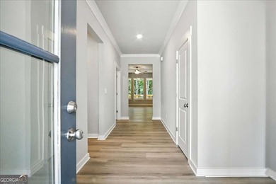 (private lake, pond, coastal) Home For Sale in Jefferson Georgia