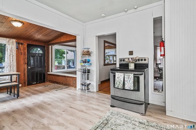 Welcome to East Lake Street at Highland Lake, where privacy - photo 8