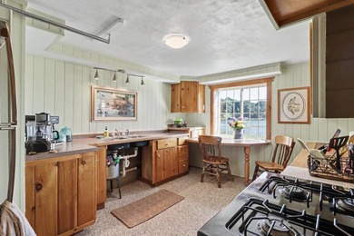 Enjoy classic Northwoods lake living on beautiful Little Arbor - photo 24