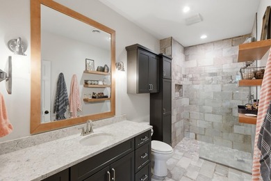 Showings begin 7/23. Opportunities like this don't come along - photo 39