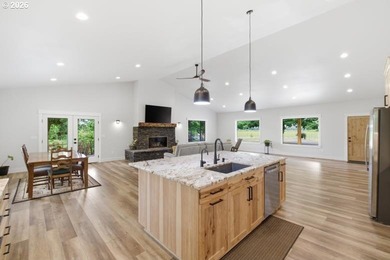Gorgeous custom 4bed/3bath + office home on 5.63 acres. Back - photo 6