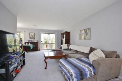 Welcome to easy, affordable living in Beacon's sought-after - photo 8