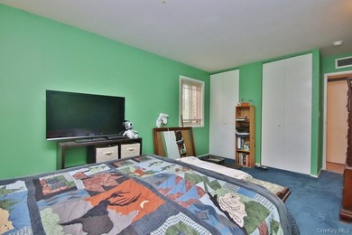 Welcome to easy, affordable living in Beacon's sought-after - photo 10