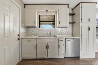 This 3-bedroom, 2-bath home offers a comfortable, functional - photo 3
