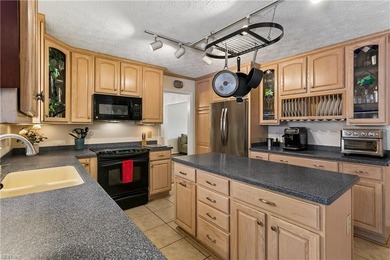 Beautiful home in one of the Tabb School District's most - photo 11