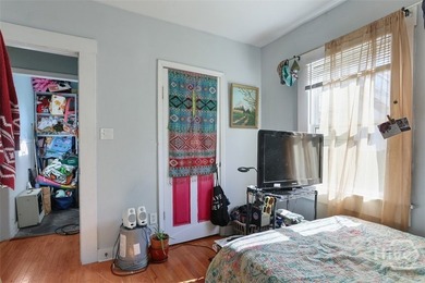 HAVE YOU BEEN LOOKING FOR A DUPLEX WHERE YOU CAN LIVE IN ONE - photo 15