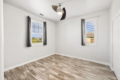 POINT OF VIEW - MORNING LIGHT, MOUNTAIN VIEWS AND A POOL THAT