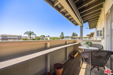 Spacious and well-located condo offering an exceptional - photo 23