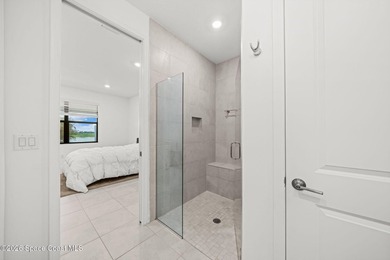 AMAZING price on this villa in the maintenance-free, luxury - photo 25