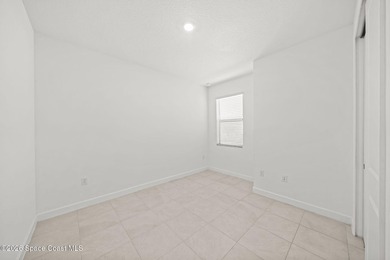 AMAZING price on this villa in the maintenance-free, luxury - photo 27
