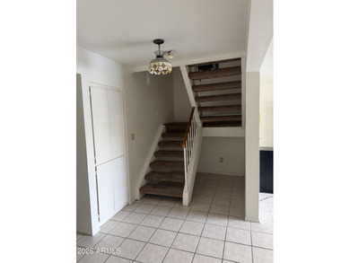 Beautiful 3 bedroom, 3 bathroom tri-level townhome, Great Value - photo 33