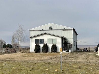 MLS# 284439 Diamond in the Rough!! 3 Bed/2 Bath Manufactured - photo 4