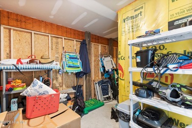 COASTAL CHARM and WATERWAY VIEWS!! This fully furnished beach