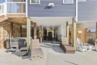 COASTAL CHARM and WATERWAY VIEWS!! This fully furnished beach