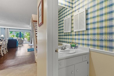 Beautifully furnished and updated 2 bedroom, 2.5 bath villa in - photo 17