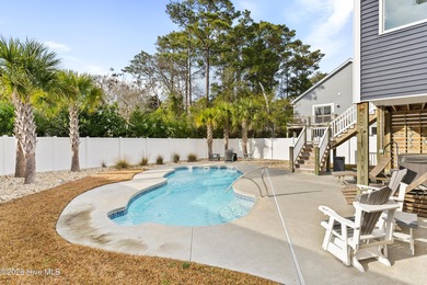 COASTAL CHARM and WATERWAY VIEWS!! This fully furnished beach