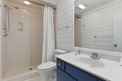 Beautifully furnished and updated 2 bedroom, 2.5 bath villa in - photo 21