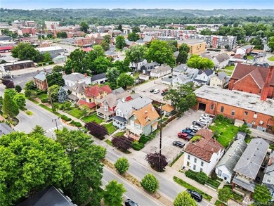 Captivating history meets modern luxury on Mansion Row! Step - photo 31