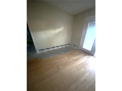 Unlock the potential of this amazing townhouse opportunity. A - photo 15