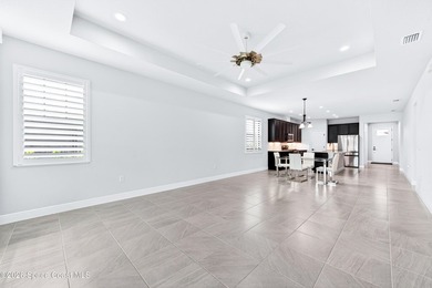 PANGEA PARK LAKEFRONT GEM IN WEST VIERA! Stunning 4-bedroom, 2 - photo 19