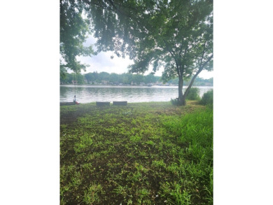 Lake Lot Sale Pending in Johnsburg, Illinois