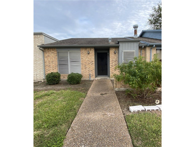 Unlock the potential of this amazing townhouse opportunity. A - photo 22