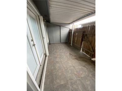 Unlock the potential of this amazing townhouse opportunity. A - photo 24
