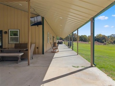 Private 3-bedroom, 2-bath metal home on 40 wooded acres in - photo 37