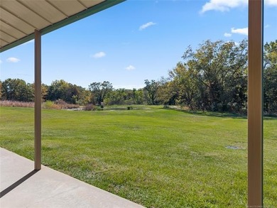 Private 3-bedroom, 2-bath metal home on 40 wooded acres in - photo 39