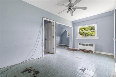 Bring your vision and creativity to this spacious Tudor-style - photo 13
