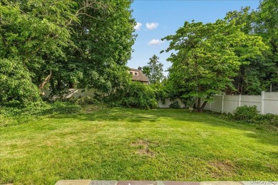 Bring your vision and creativity to this spacious Tudor-style - photo 18