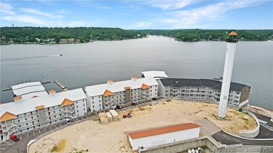 Discover lake living at its best in this top-floor 3 bedroom - photo 28